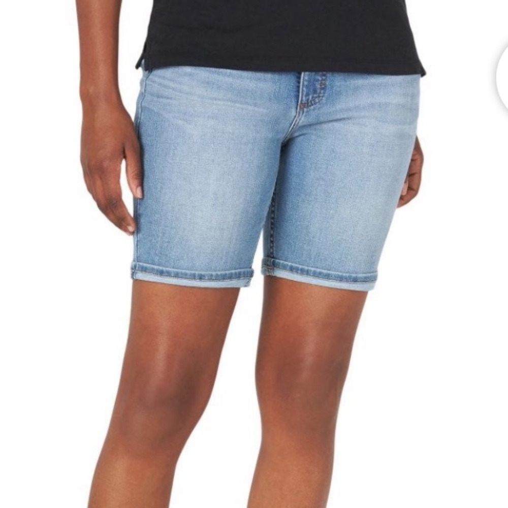 Brand new Jean shorts with slight stretch